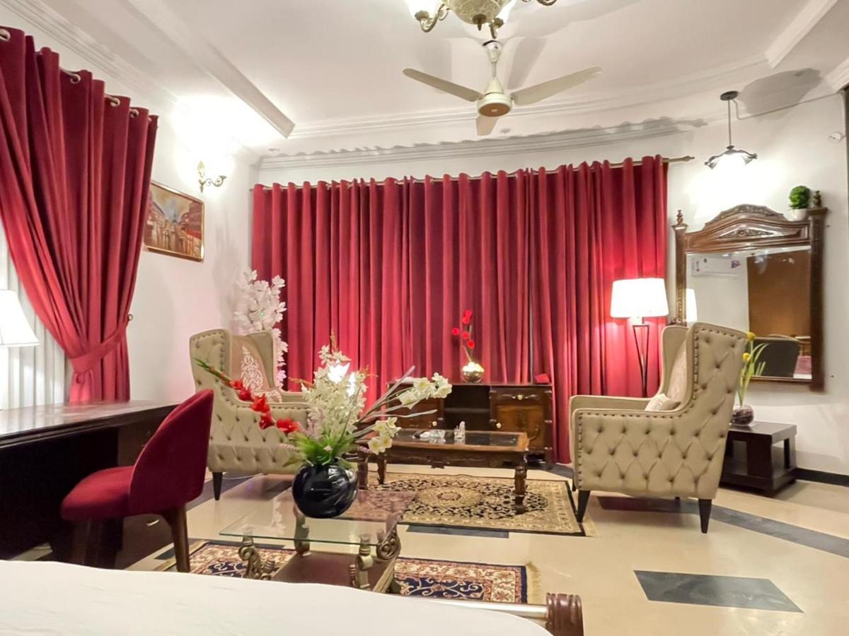 Shelton Mellton Lodges 拉瓦尔品第 外观 照片